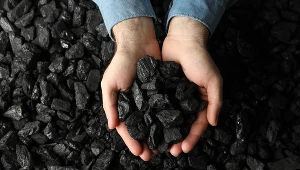 Sejm uchwalił w czwartek ustawę, która ma chronić niektórych odbiorców przed wysokimi cenami węgla