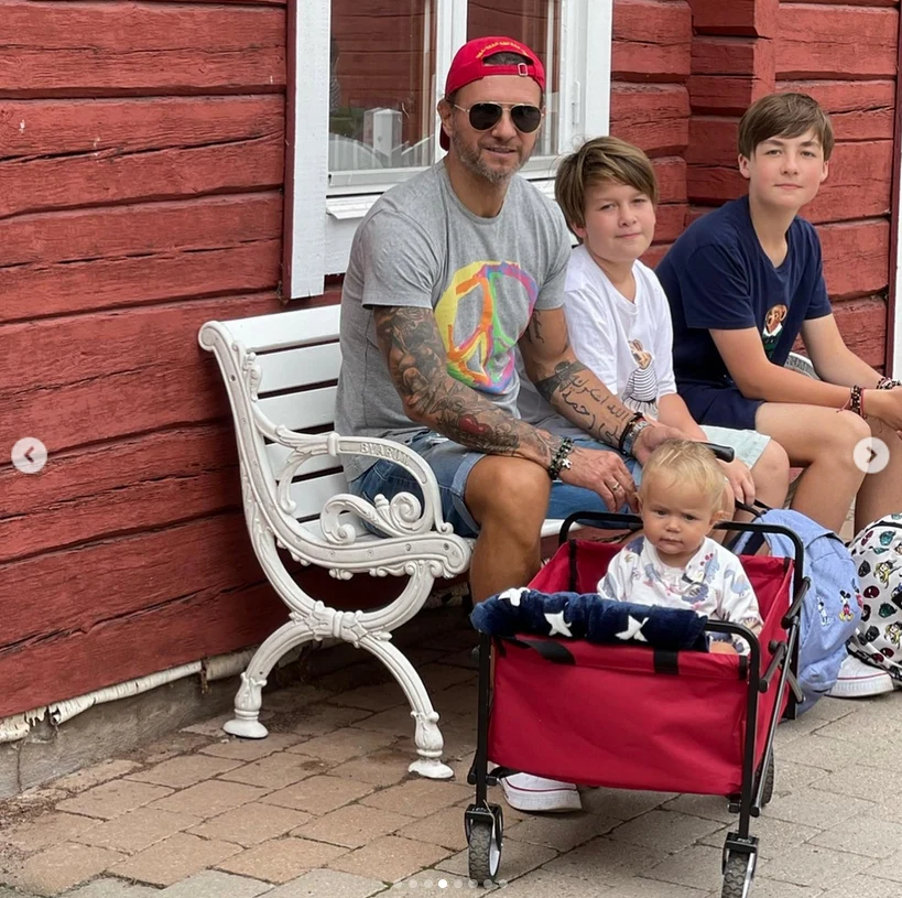 Małgorzata Rozenek-Majdan opublikowała zdjęcie rodziny @m_rozenek/