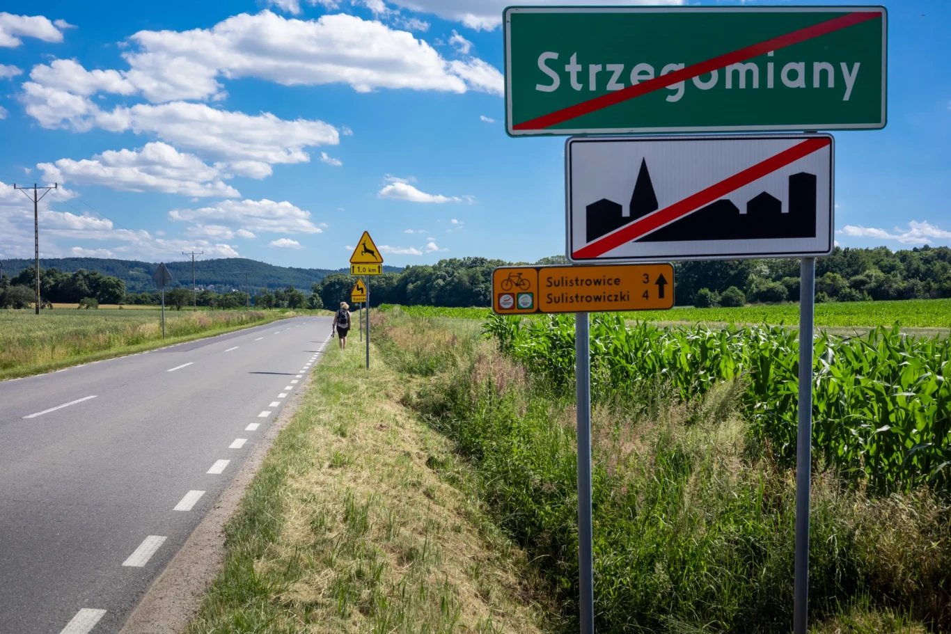 O końcu obszaru zabudowanego informuje znak D-43. O końcu obszaru zabudowanego informuje znak D-43.