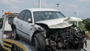 Są proste sposoby, żeby sprawdzić, czy auto jest powypadkowe. Dobry mechanik bez problemu w tym pomoże.