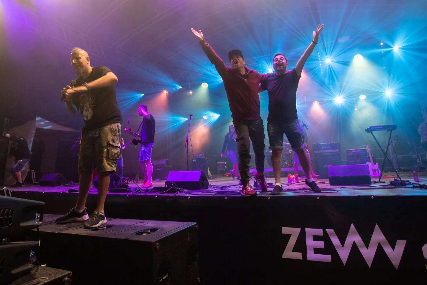 Pomiędzy koncertami na scenie odbyło się jam session. 