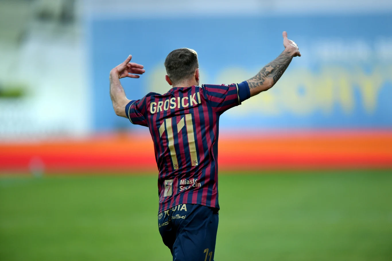 Kamil Grosicki, Pogoń 