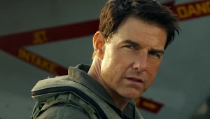 Tom Cruise w scenie z filmu "Top Gun: Maverick"