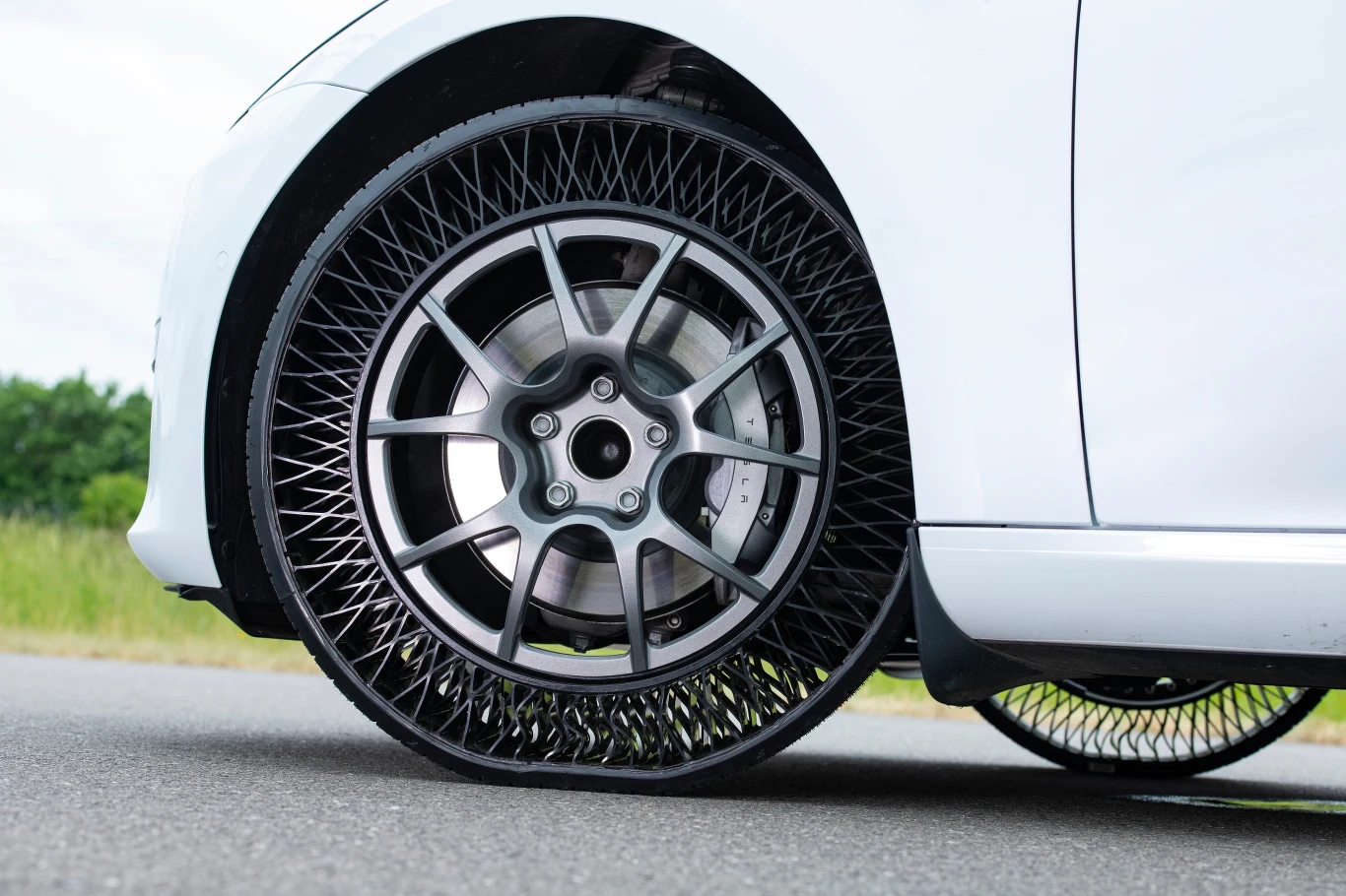 Do 2030 roku Goodyear planuje wprowadzić pierwszą bezpowietrzną oponę na rynek.