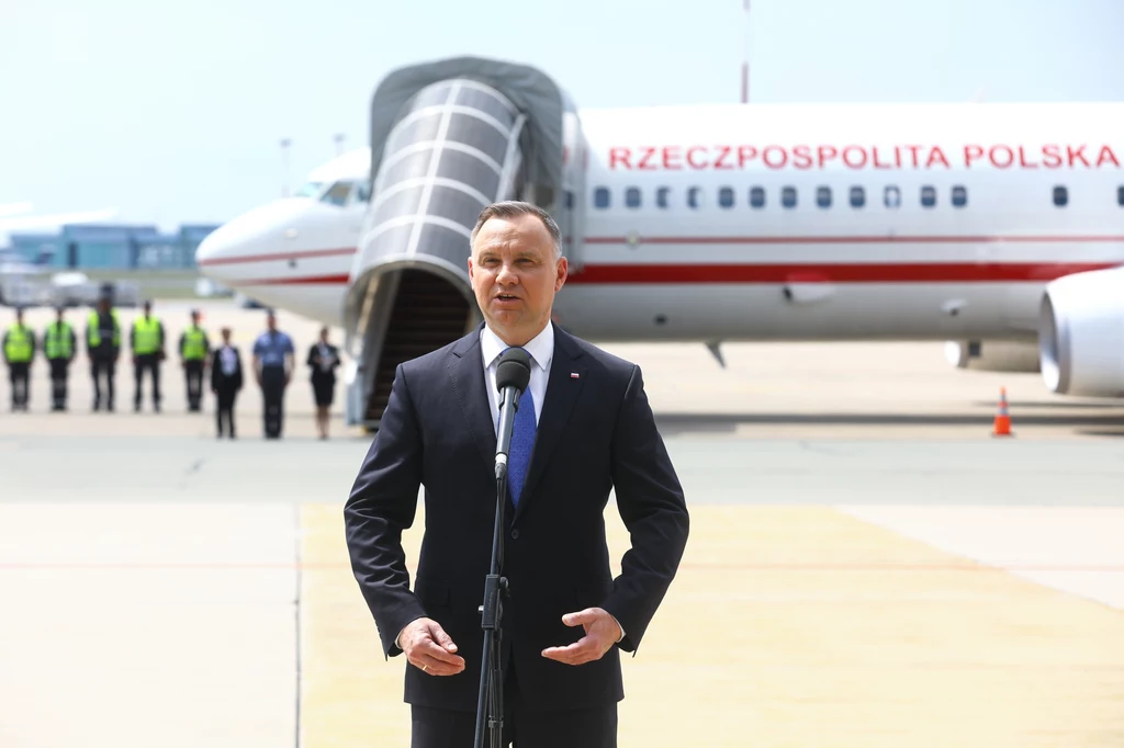 Prezydent RP Andrzej Duda przed wylotem do Madrytu Prezydent RP Andrzej Duda przed wylotem do Madrytu