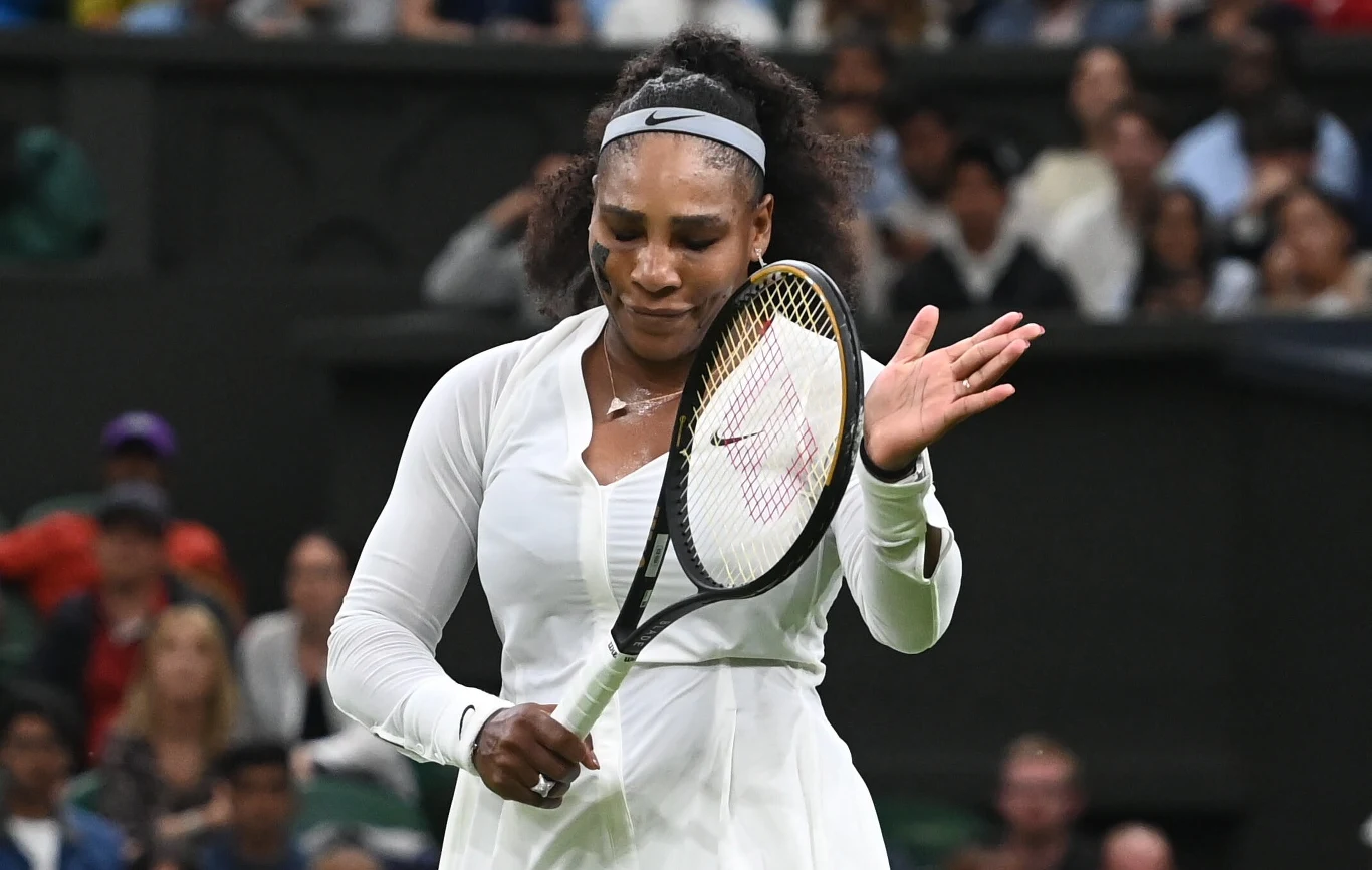 Serena Williams przegrała w pierwszej rundzie Wimbledonu z Harmony Tan Serena Williams przegrała w pierwszej rundzie Wimbledonu z Harmony Tan