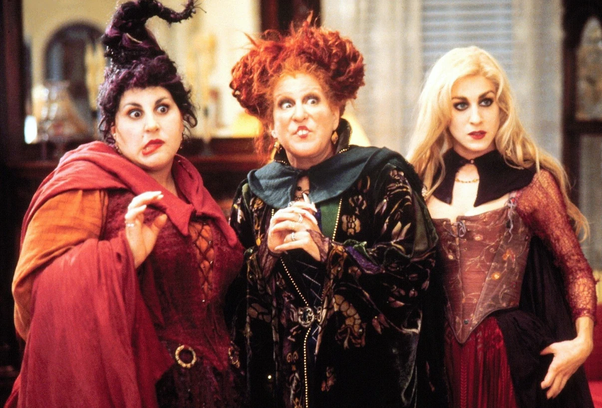 Kathy Najimy, Bette Midler i Sarah Jessica Parker w filmie "Hocus Pocus" (1993)