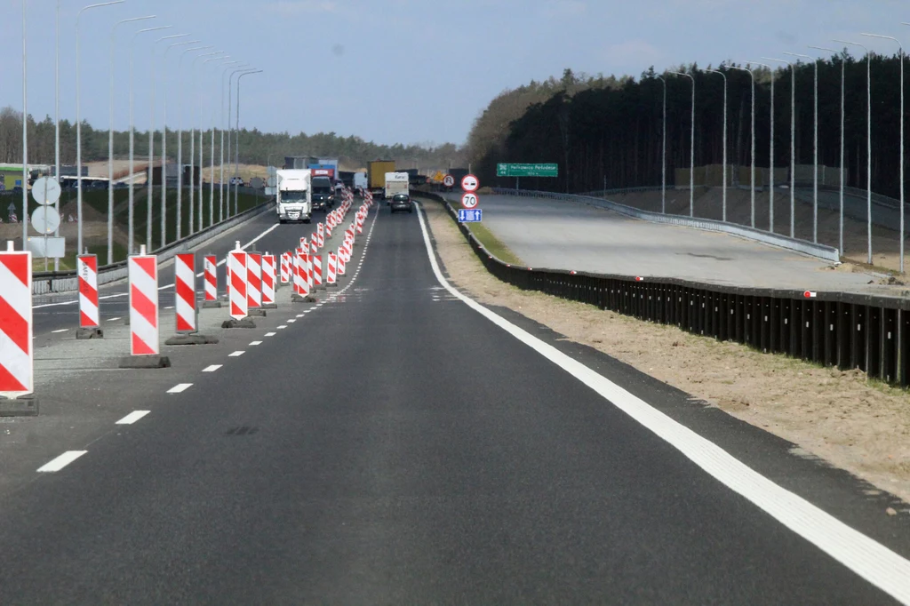 Droga S3 wciąż jest w budowie. Brakuje ponad 60 kilometrów trasy. 