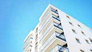 Sprzedaż nowych mieszkań w naszym kraju wciąż spada