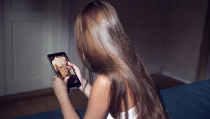 Telefon podczas wakacji może być zagrożony 