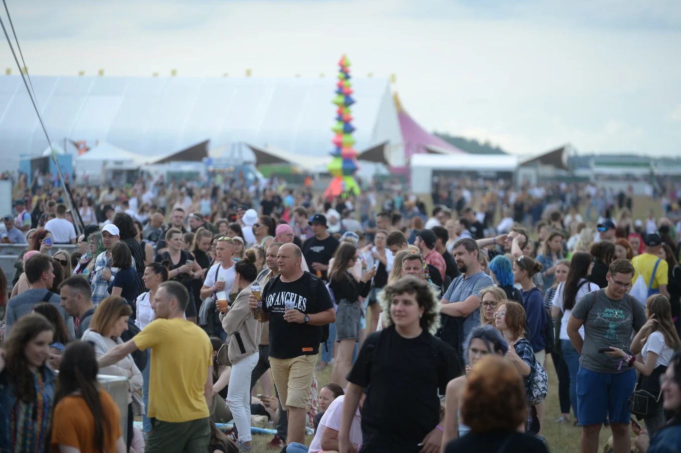 Poprzednia edycja Open'er Festivalu odbyła się w 2019 roku. Festiwal w 2020 i 2021 roku był przekładany z powodu obostrzeń i pandemii koronawirusa. Poprzednia edycja Open'er Festivalu odbyła się w 2019 roku. Festiwal w 2020 i 2021 roku był przekładany z powodu obostrzeń i pandemii koronawirusa.