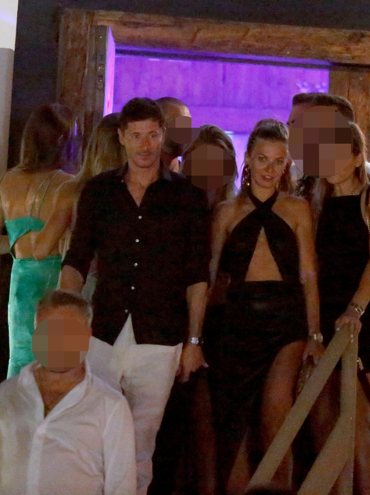 Lewandowscy w klubie na Ibizie Lewandowscy w klubie na Ibizie