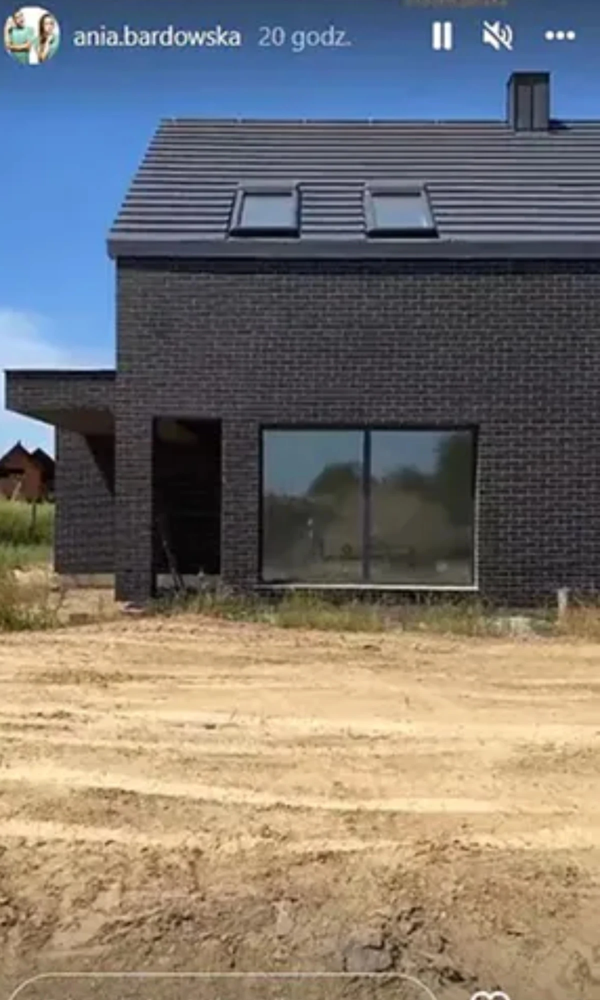 https://www.instagram.com/ania.bardowska/?hl=pl