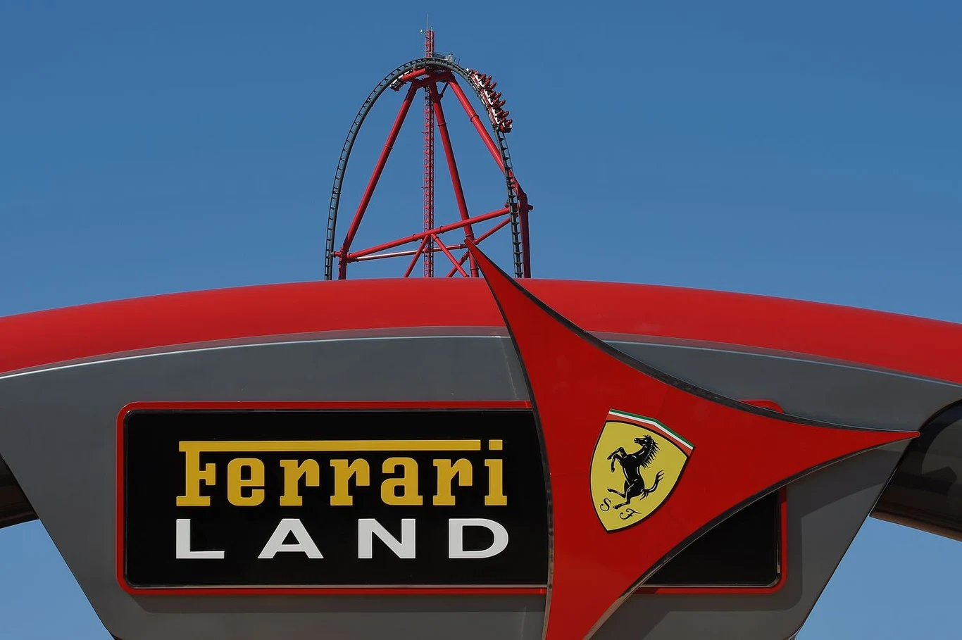 Ferrari Land, w PortAventura World Parks & Resort w Salou Ferrari Land, w PortAventura World Parks & Resort w Salou
