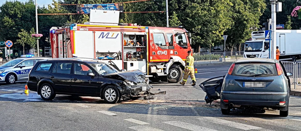 Kierująca Focusem wymusiła pierwszeństwo na kierującej Mondeo