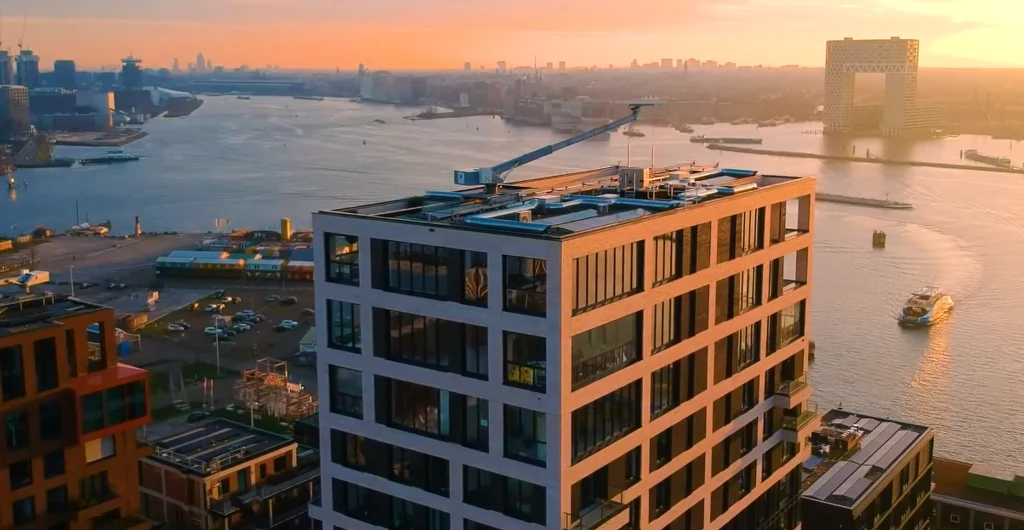 Fragment filmu umieszczonego w serwisie YouTube na kanale @DEXERTO Originals