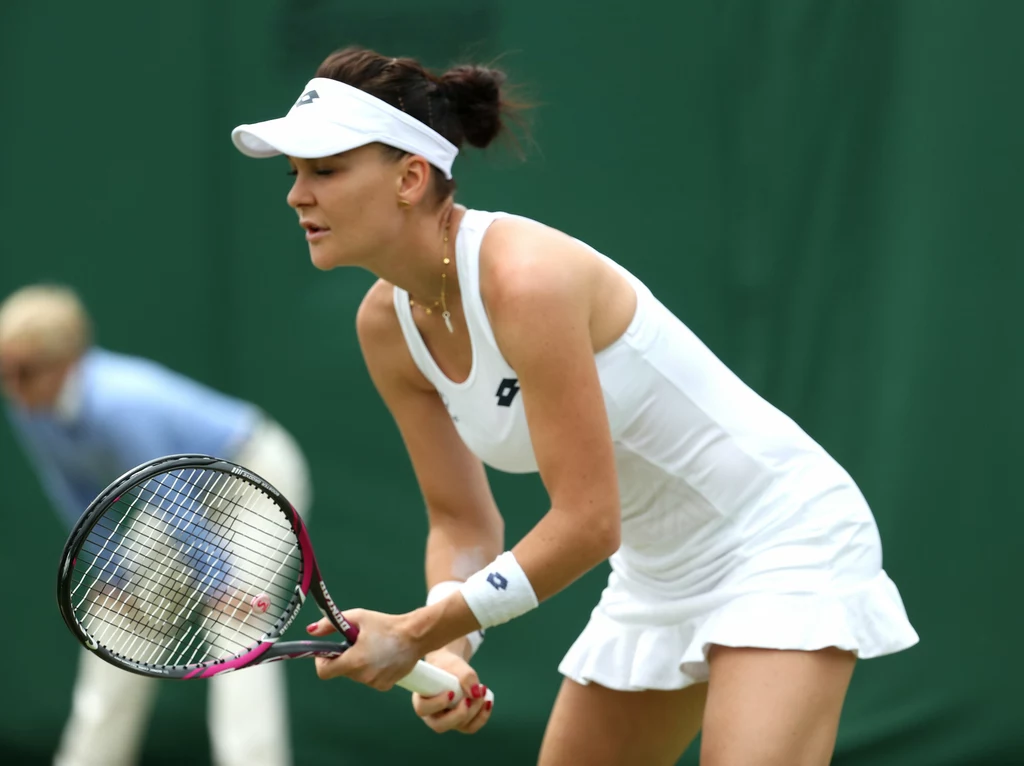 Tenis. Wimbledon 2022. O której zagra dzisiaj Agnieszka Radwańska? Gdzie oglądać transmisję meczu Radwańska/Janković - Pennetta/Schiavone w tv i online. Na zdjęciu Radwańska Tenis. Wimbledon 2022. O której zagra dzisiaj Agnieszka Radwańska? Gdzie oglądać transmisję meczu Radwańska/Janković - Pennetta/Schiavone w tv i online. Na zdjęciu Radwańska