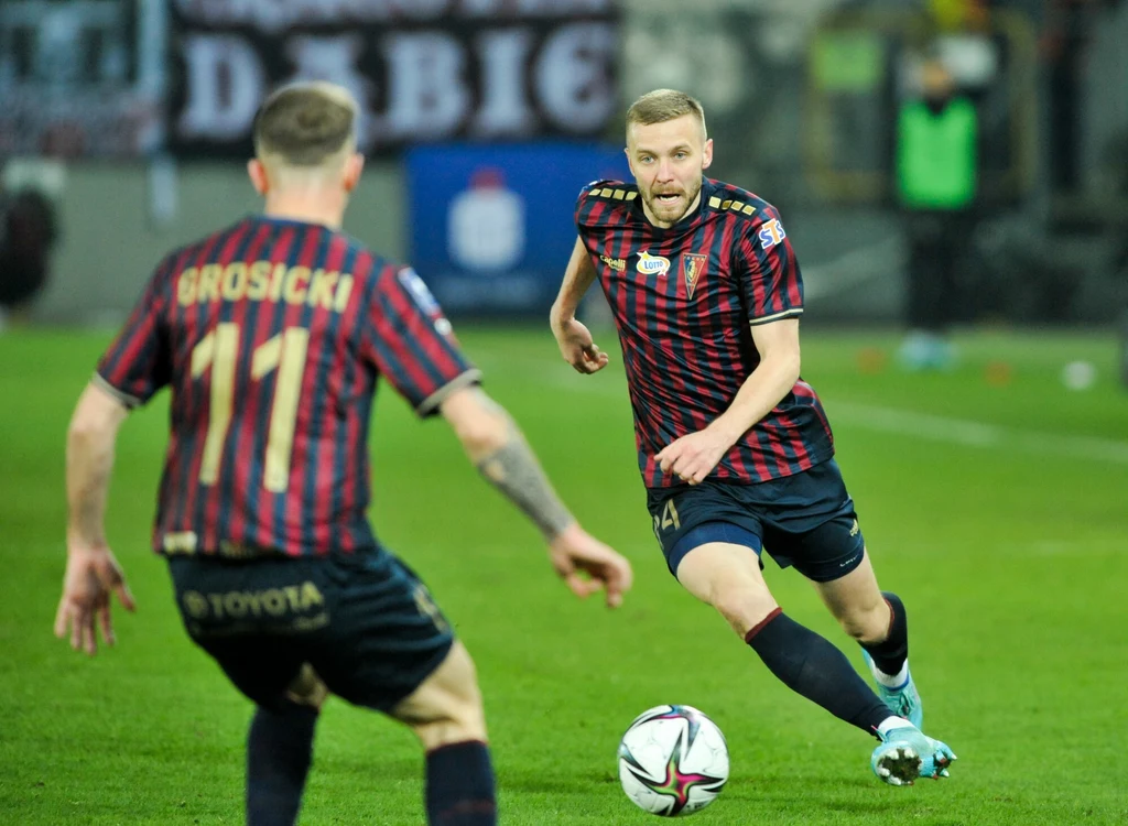 Pogoń Szczecin ma w końcu sponsora na koszulce Pogoń Szczecin ma w końcu sponsora na koszulce