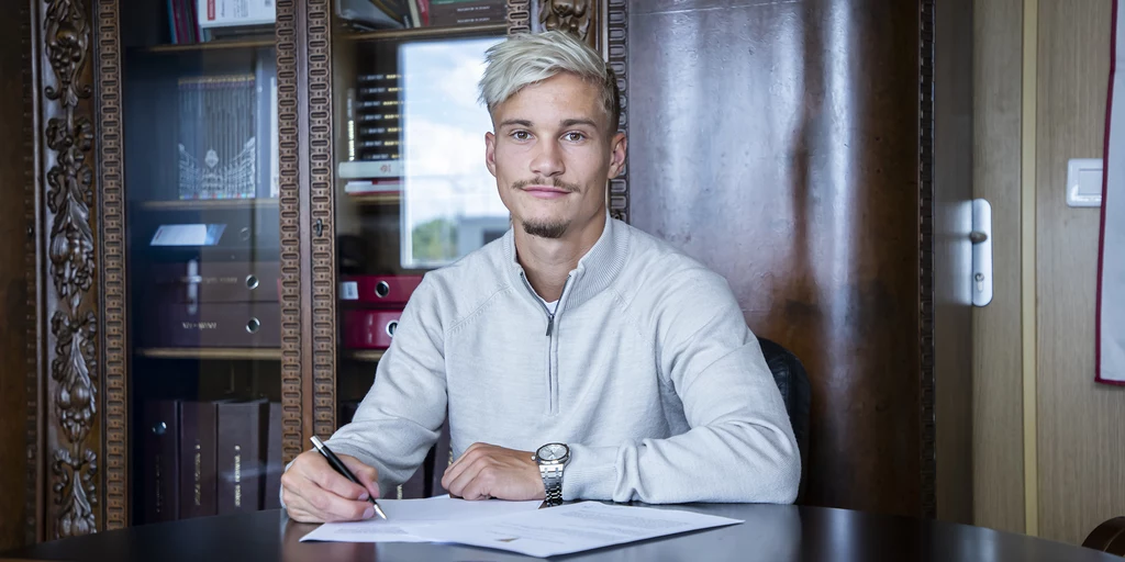 Pontus Almqvist nowym napastnikiem Pogoni Szczecin Pontus Almqvist nowym napastnikiem Pogoni Szczecin