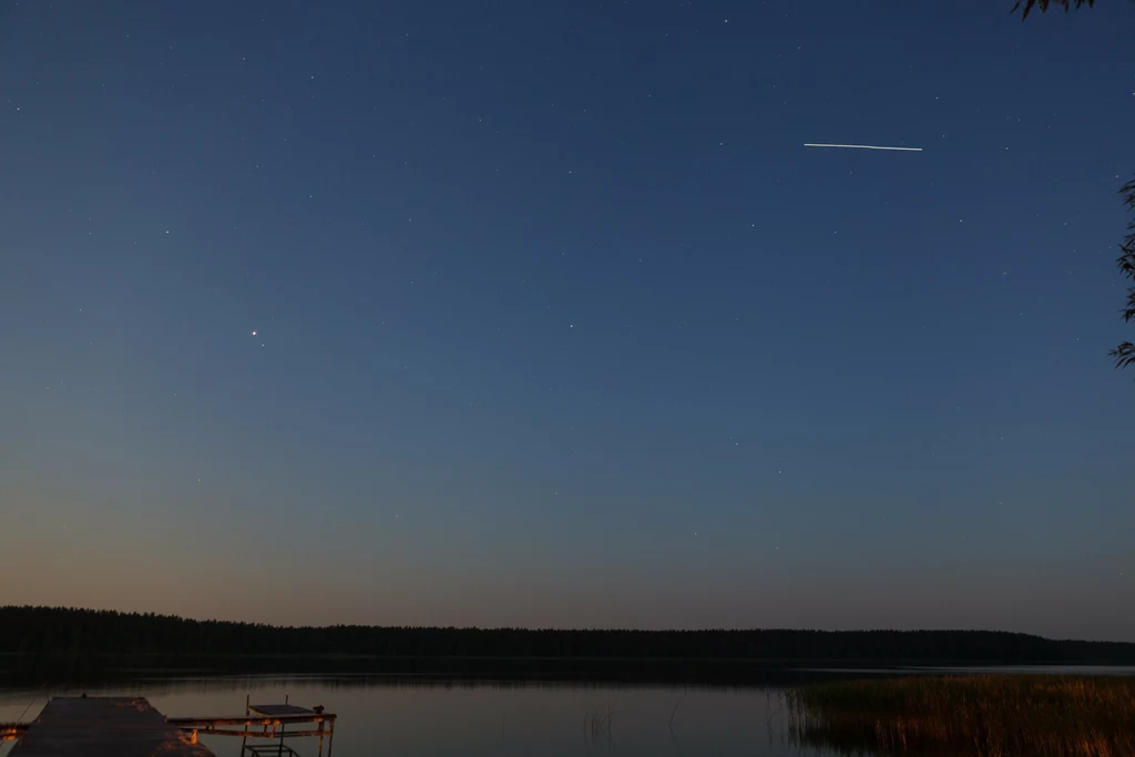 Przeloty ISS nad Polską 2022 - uchwycenie śladu Międzynarodowej Stacji Kosmicznej nad Polską.