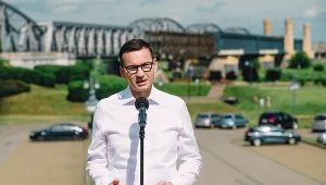 Podczas konferencji premier zwrócił uwagę na to, jak ważne jest spędzanie czasu ze swoimi dziećmi. "Wiem, że to jest najważniejsze i wiem, jak one tego potrzebują" – wskazywał.
