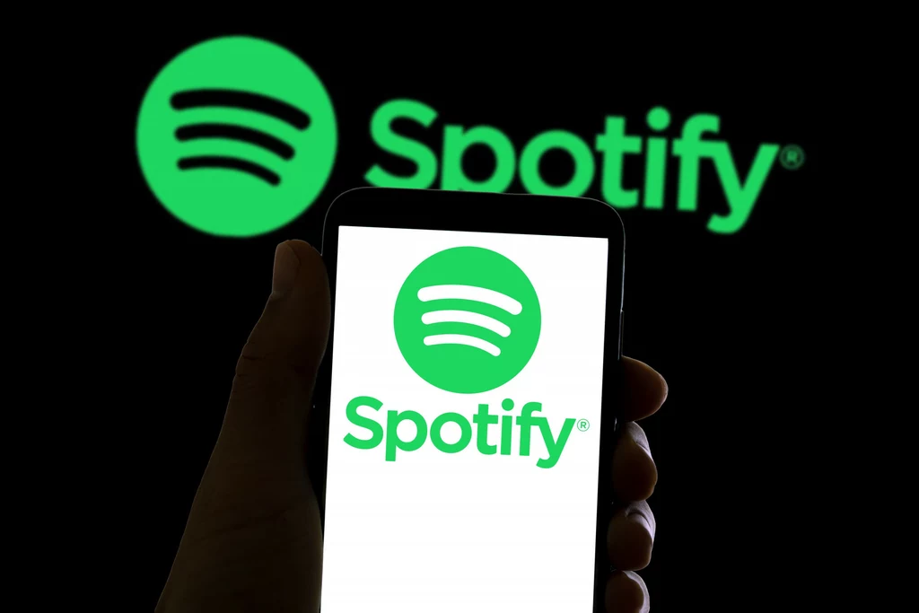 Spotify jest najpopularniejszym serwisem muzycznym. Wielu kierowców włącza w aplikacji muzykę do samochodu.