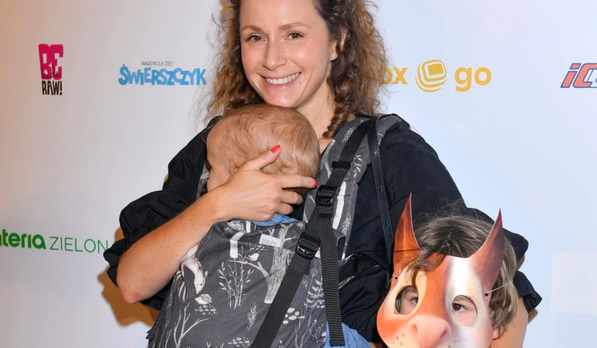 Monika Mrozowska z synami Monika Mrozowska z synami