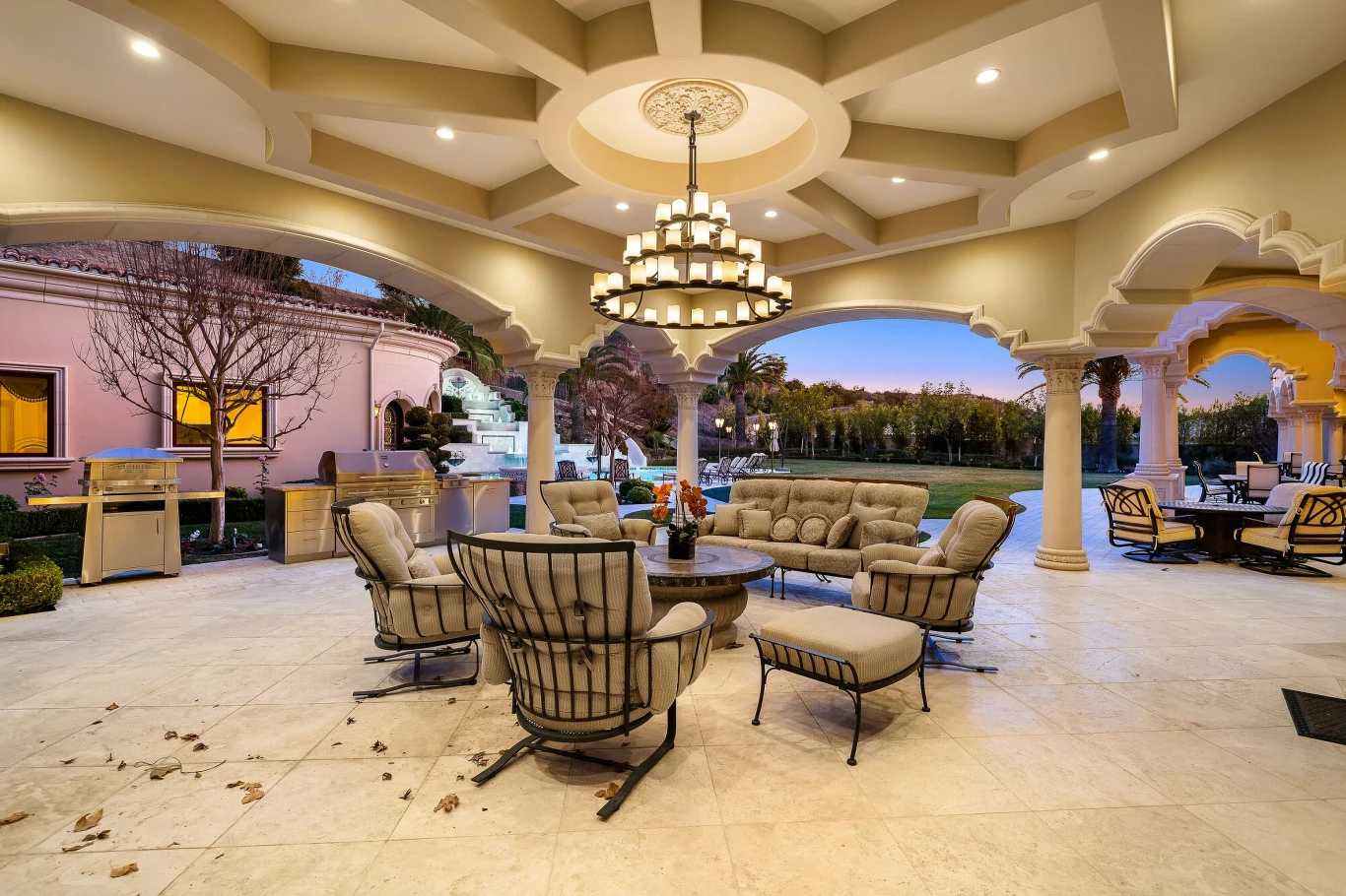 Ogromna willa Britney Spears w Kalifornii Ogromna willa Britney Spears w Kalifornii