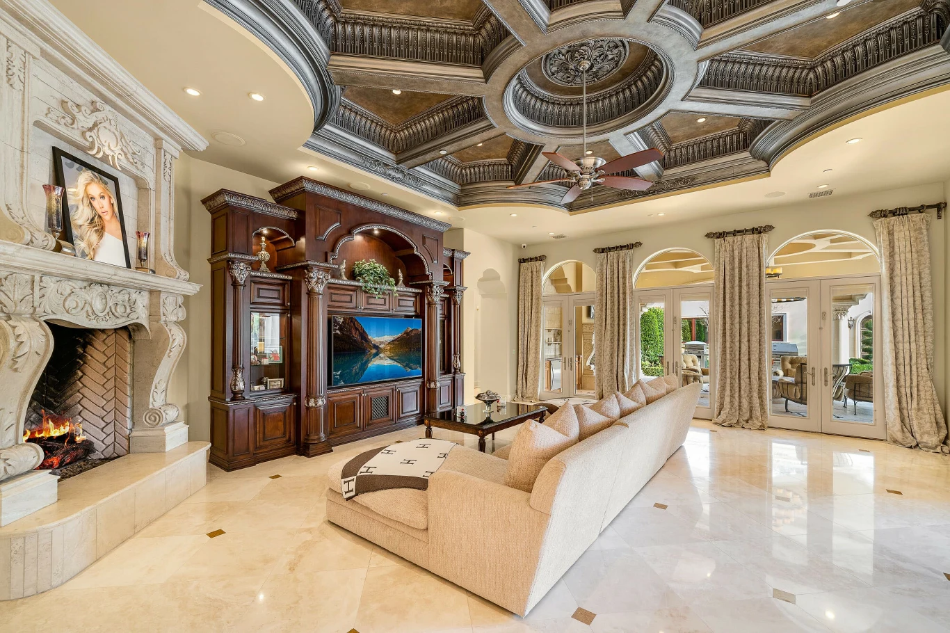 Ogromna willa Britney Spears w Kalifornii Ogromna willa Britney Spears w Kalifornii