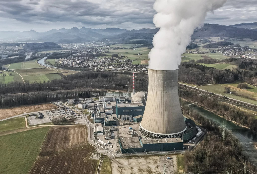 Gaz i atom zostały uznane przez europosłów za "zielone" źródła energii. Co to oznacza?