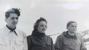 Zygmunt Chychła (z lewej) z żoną Anną Marią i trenerem Feliksem Stammem. Zdjęcie z 1952 roku z obozu przedolimpijskiego w Zakopanem