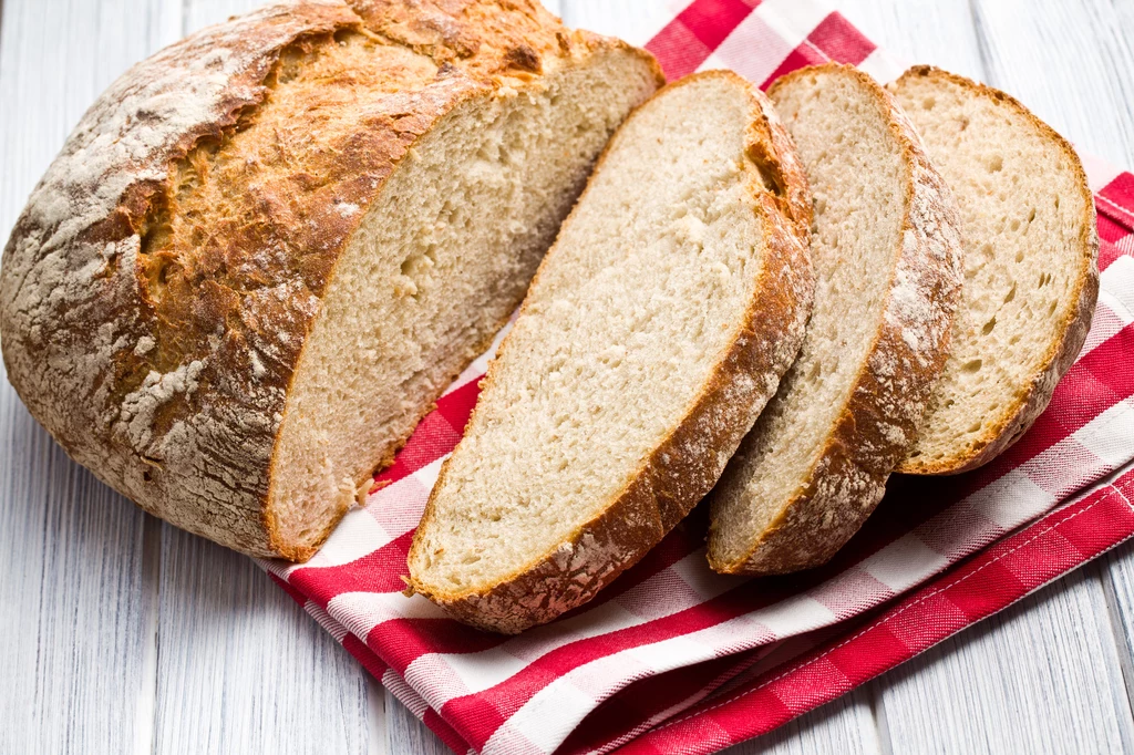 Prosty przepis na domowy chleb maślankowy. Tego smaku nie da się zapomnieć