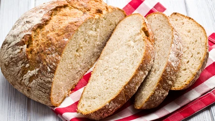 Jak przedłużyć świeżość chleba?