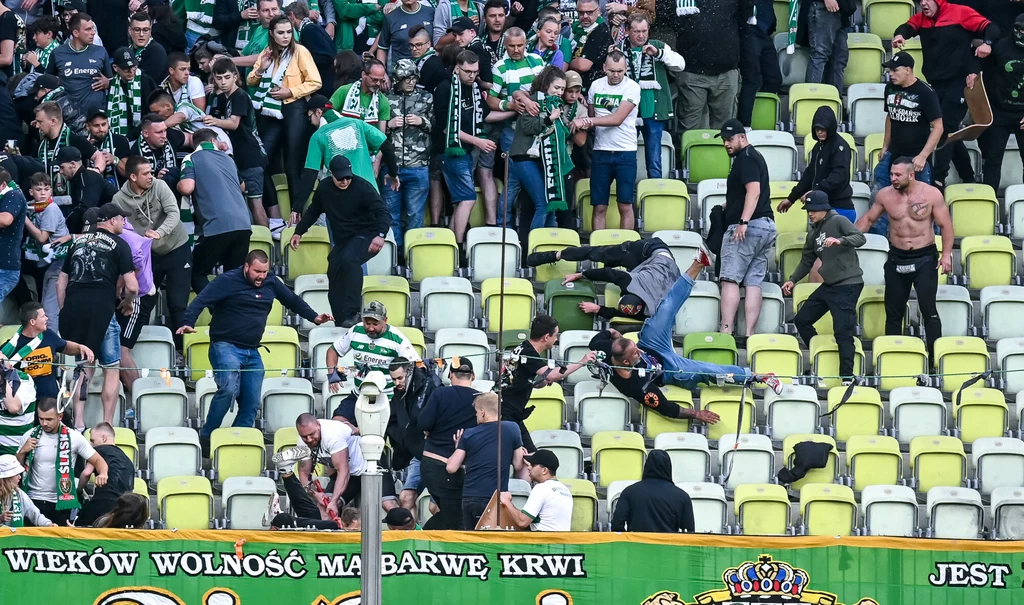 Zadyma na meczu Lechii Gdańsk Zadyma na meczu Lechii Gdańsk