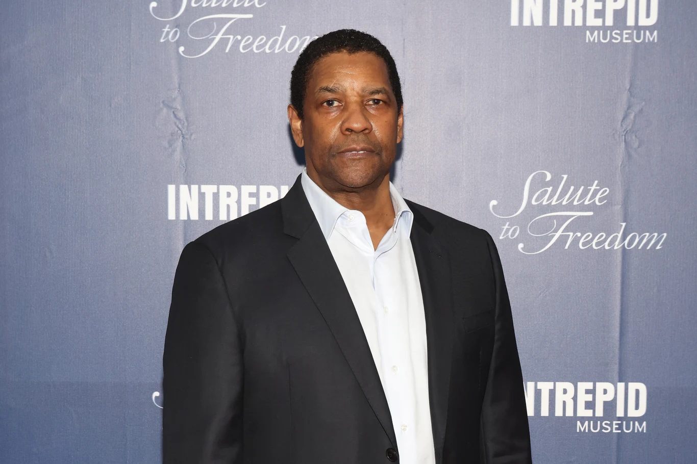 Denzel Washington nie odebrał orderu z rąk prezydenta. Wszystko przez  chorobę - Film w INTERIA.PL