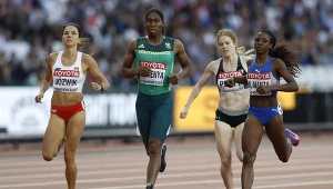 Ostatnia duża impreza z udziałem Semenyi - MŚ w Londynie w 2017. Obok - Joanna Jóźwik