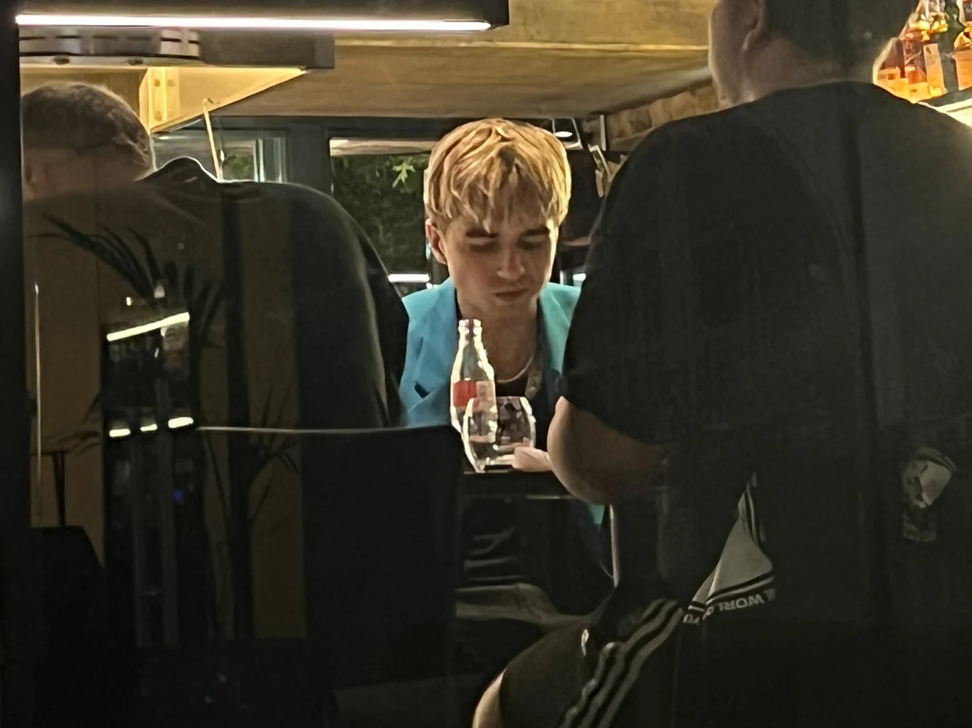 Mata imprezuje w nocy na mieście Mata imprezuje w nocy na mieście