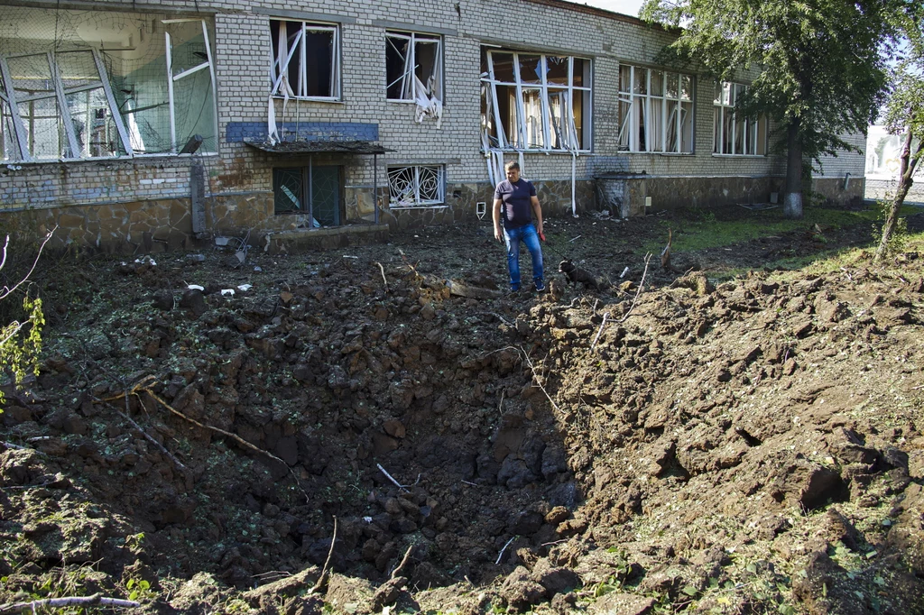 Szkoła w Charkowie po uderzeniu rosyjskiej rakiety Szkoła w Charkowie po uderzeniu rosyjskiej rakiety