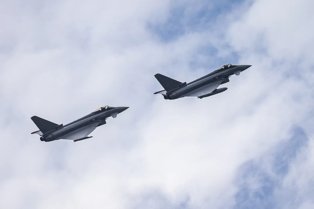 Myśliwce Typhoon w akcji Myśliwce Typhoon w akcji