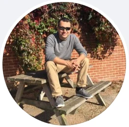 Tak najprawdopodobniej wygląda dziś Maciek Koterski. 