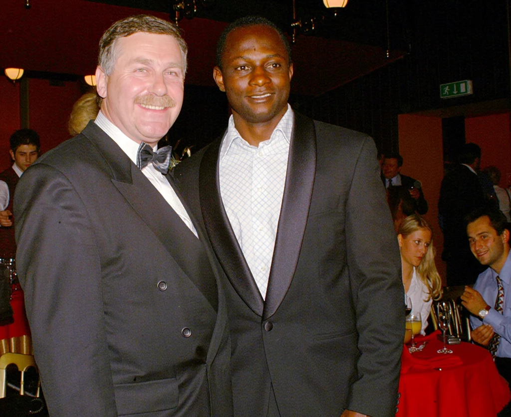 Emmanuel Olisadebe, Jerzy Engel, 2002 rok Emmanuel Olisadebe, Jerzy Engel, 2002 rok
