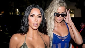 Kim i Khloe Kardashian szaleją na wakacjach! Rozgrzały atmosferę tymi zdjęciami