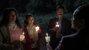 Scena z serialu "Nocna msza"