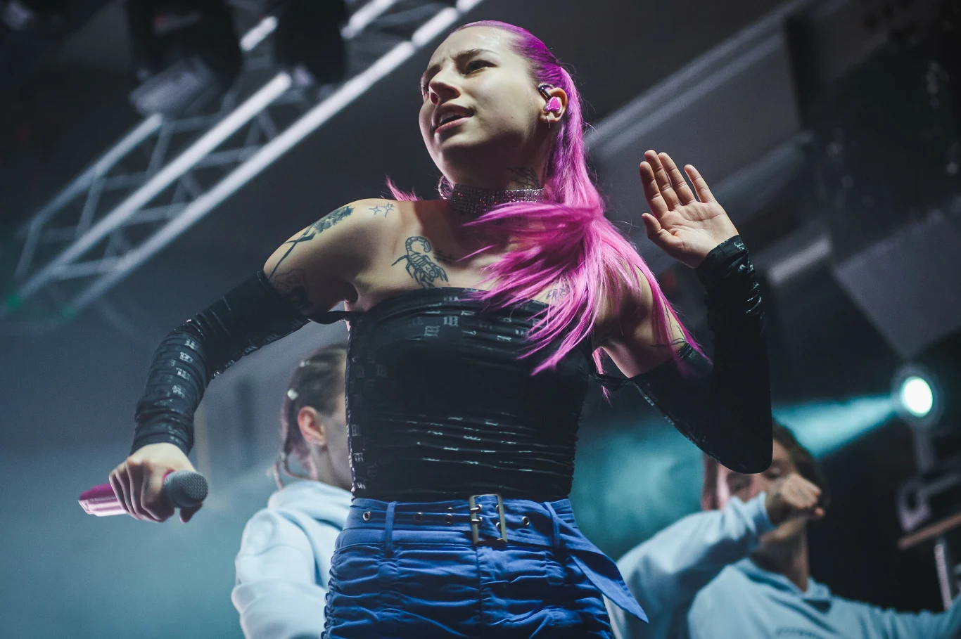 Young Leosia Young Leosia