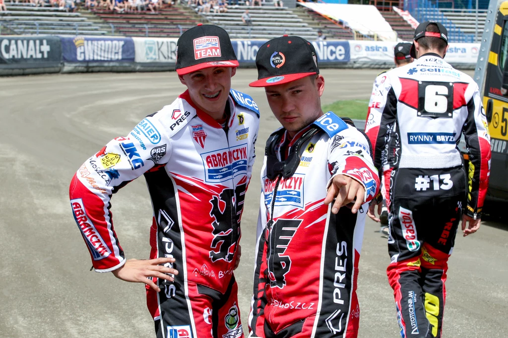 Wiktor Przyjemski, Oleg Michaiłow