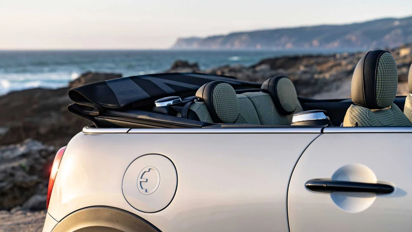 Mini SE Convertible