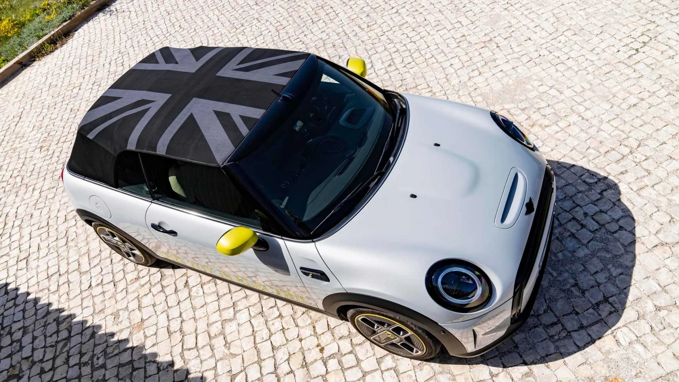 Mini SE Convertible