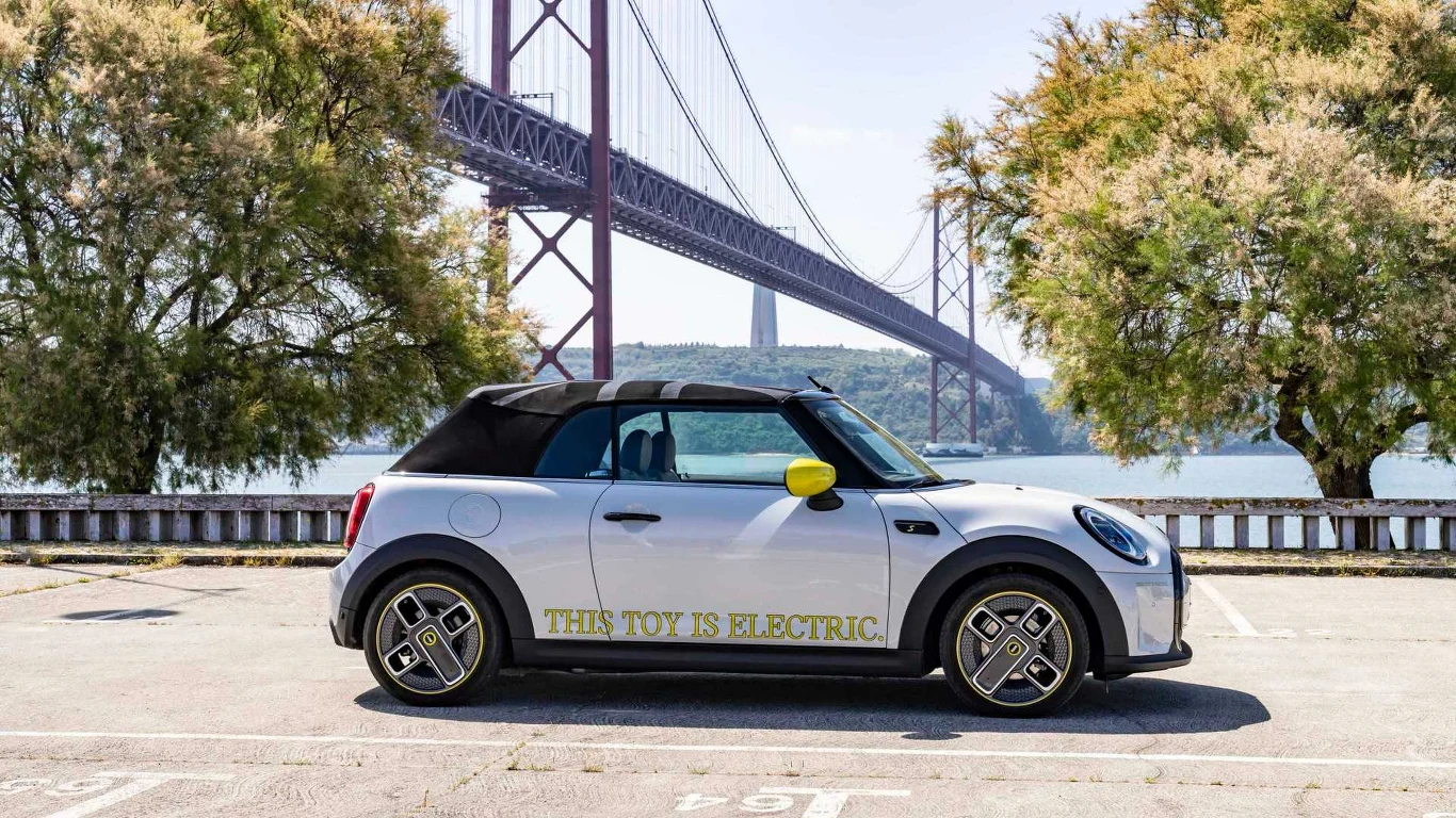 Mini SE Convertible
