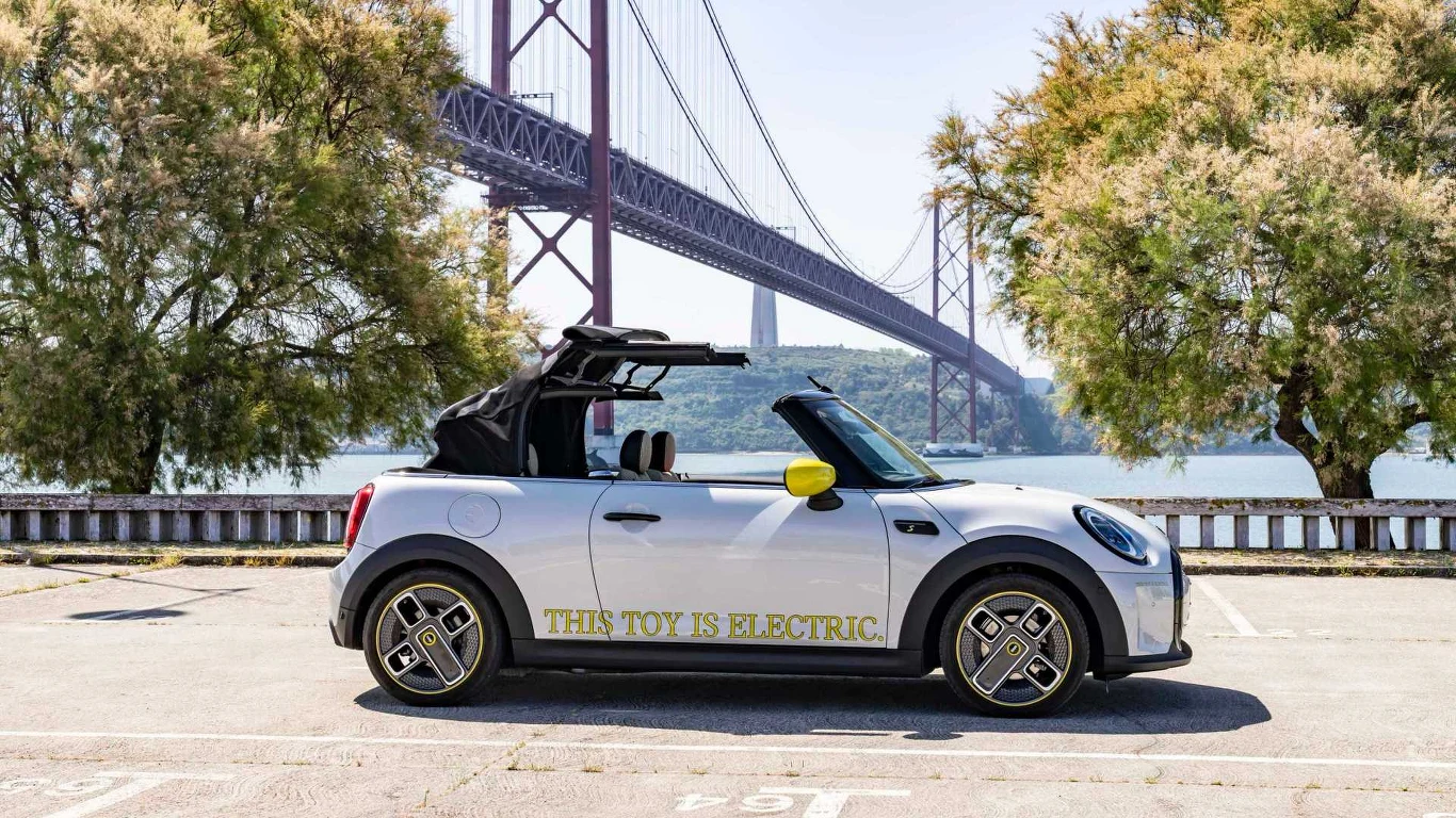 Mini SE Convertible
