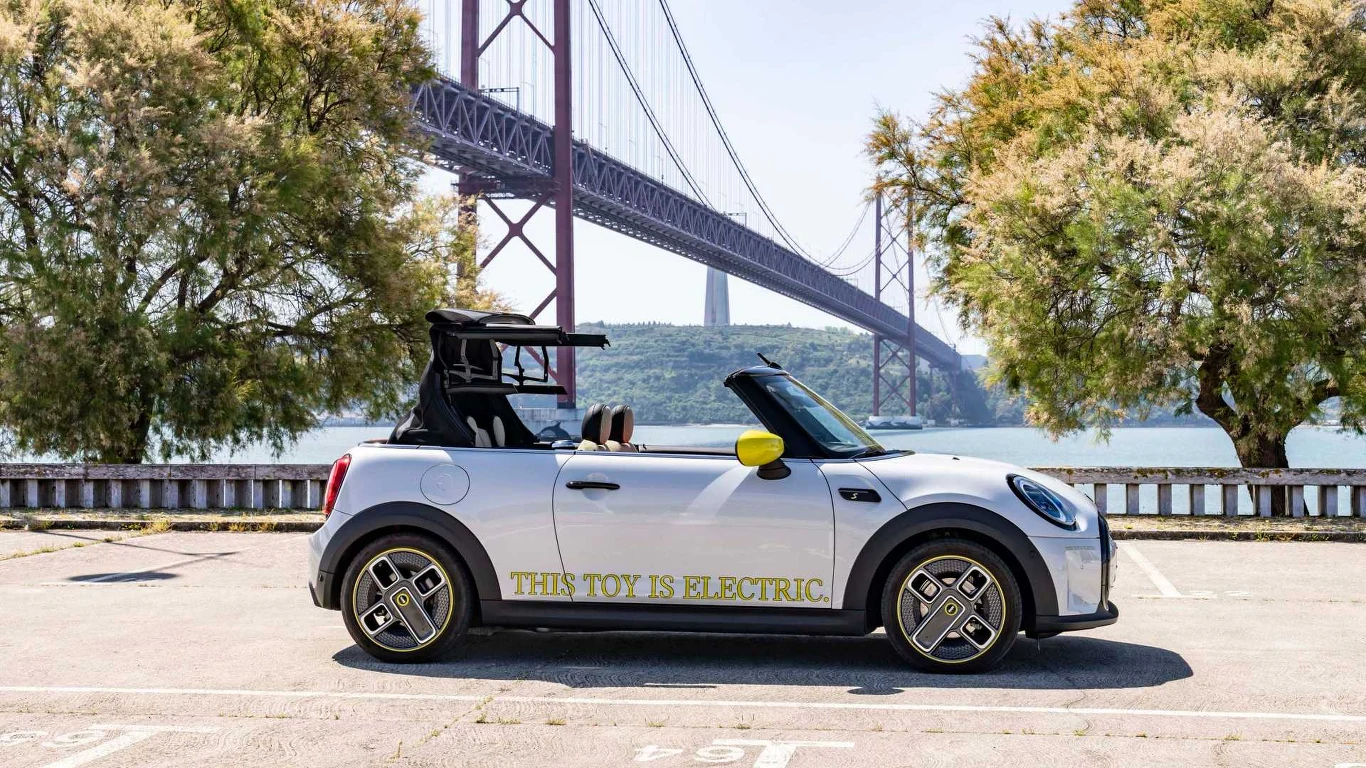 Mini SE Convertible